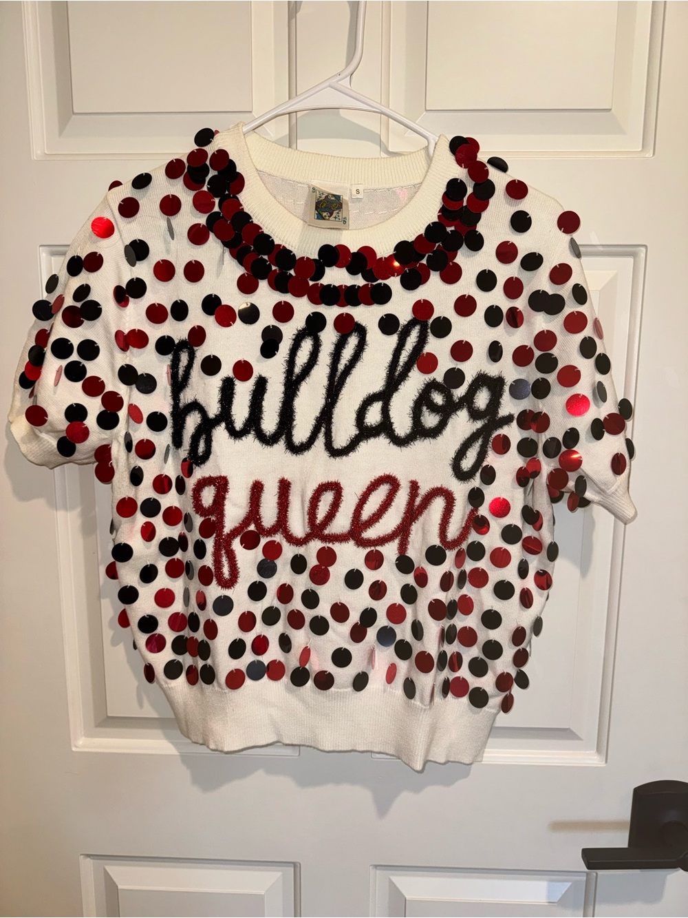 QUEEN OF SPARKLES White Short Sleeve Sequin Dot 'Bulldog Queen' Sweater